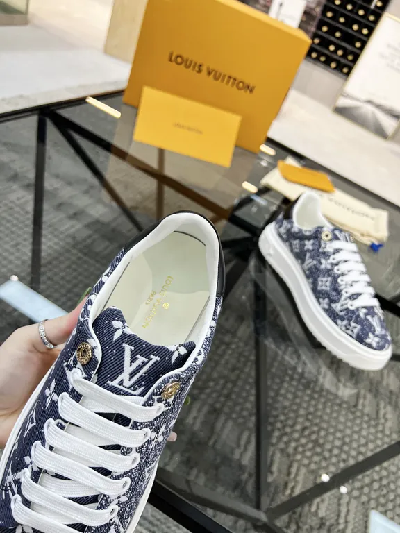 Louis Vuitton Shoe 